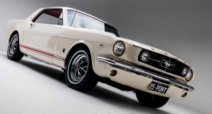 Ford 1966 Model Mustang 2 Siyah Beyaz Klasik Otomobil Araçlar Kanvas Tablo