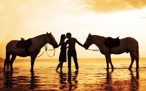Günbatımında Aşk, Deniz ve Atlar Aşk & Sevgi Kanvas Tablo