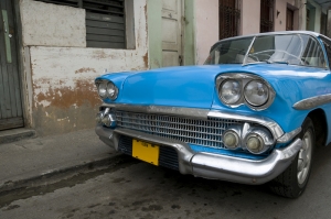 Kuba Eski Klasik Otomobil Mavi Kanvas Tablo
