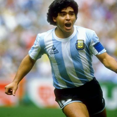 Maradona Gençlik Hali Eski Futbolcular Ünlü Yüzler