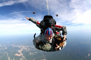 Paraşüt ile Atlayan Asker Askeri Kanvas Tablo