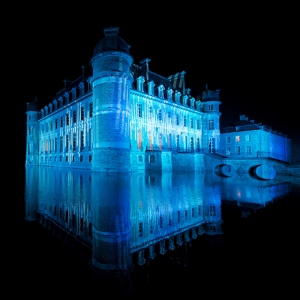 Su Efekt Mavi Şato Bina Fantastik Işıklı Kanvas Tablo
