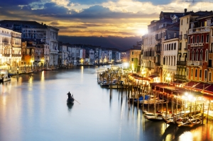 Venedik Gondol Şehir Manzaraları İtalya Dünyaca Ünlü Şehirler Kanvas Tablo